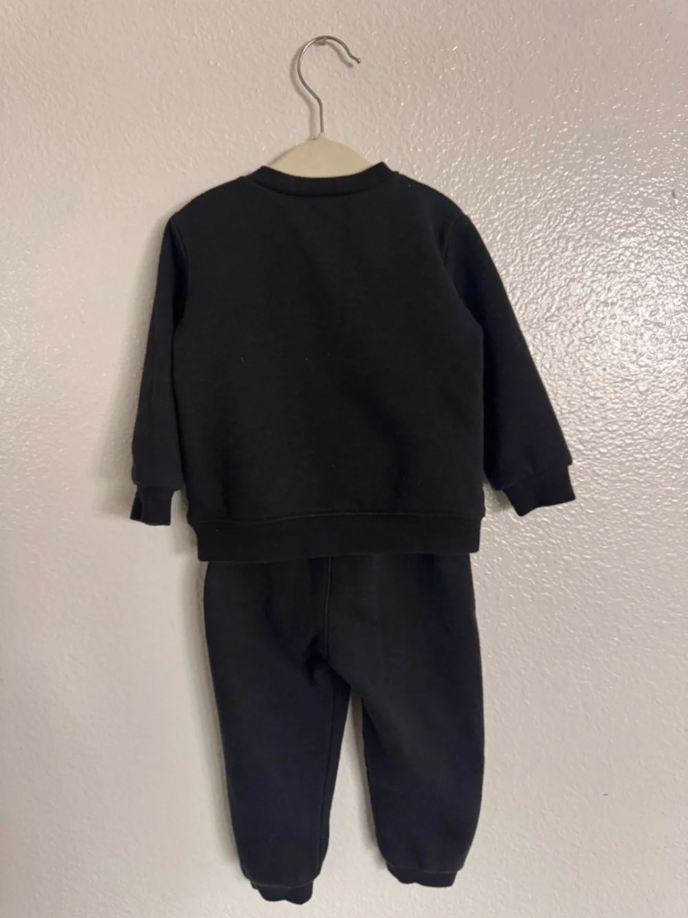 Nike Black Sweatshirt & Joggers Set with Camo 'Just Do It' Logo - Picture 2 of 3